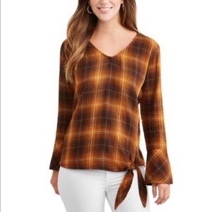 Time & Tru plaid bell slv v-neck top w/ waist tie